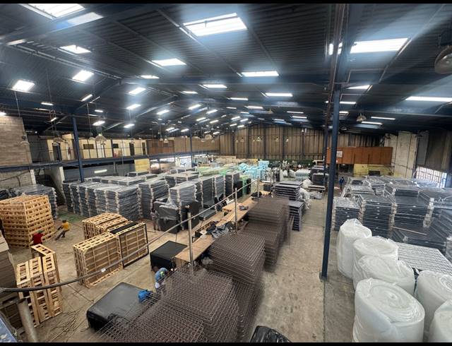 2,900M² WAREHOUSE TO LET IN KEW INDUSTRIAL